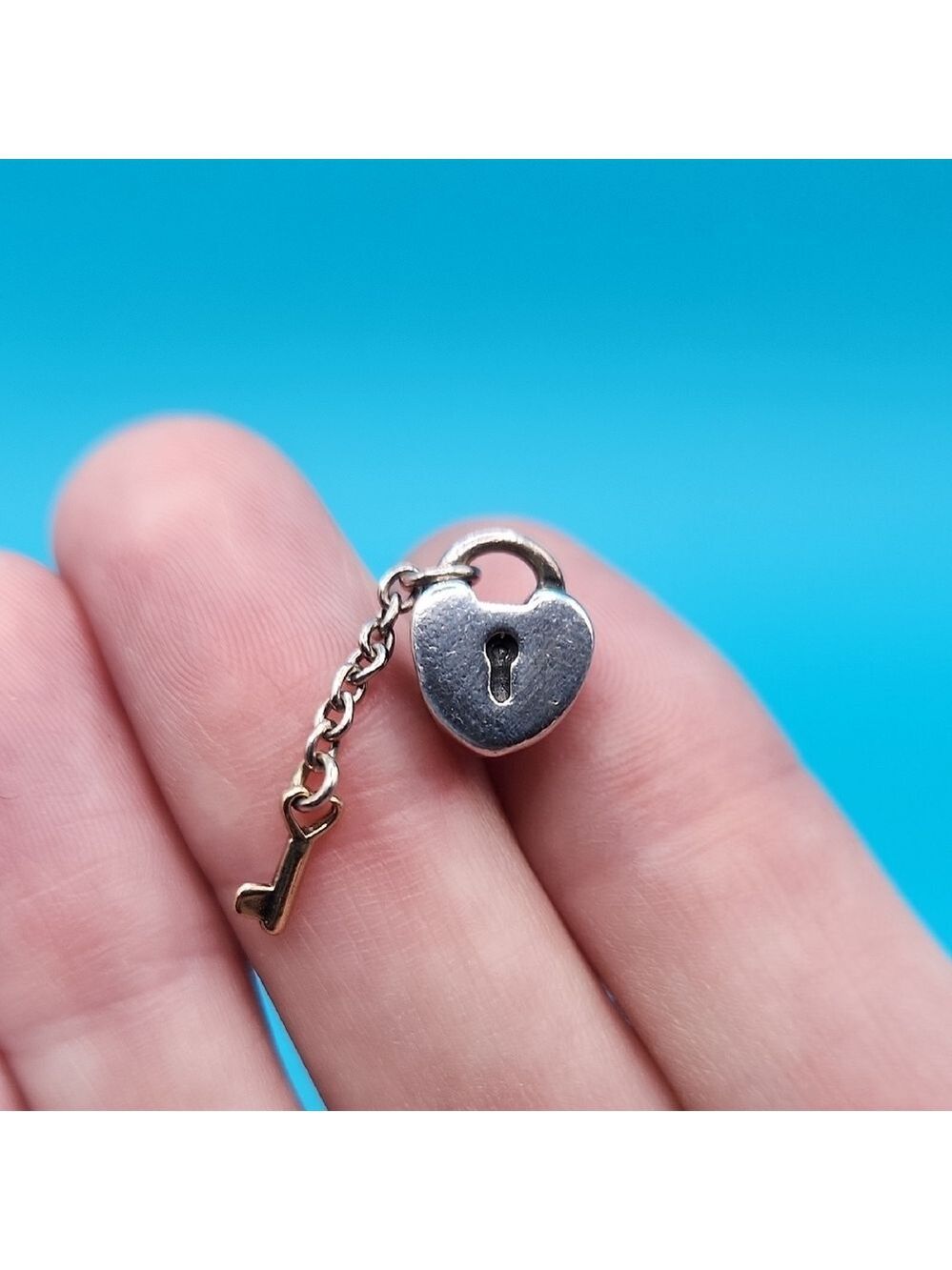 Pandora Key To My Heart with 14k Gold Key Accent Retired Original Charm - Picture 6 of 6